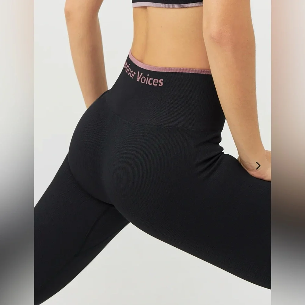 Outdoor Voices SeamlessRib 7/8 Legging - Black - Picture 2 of 5